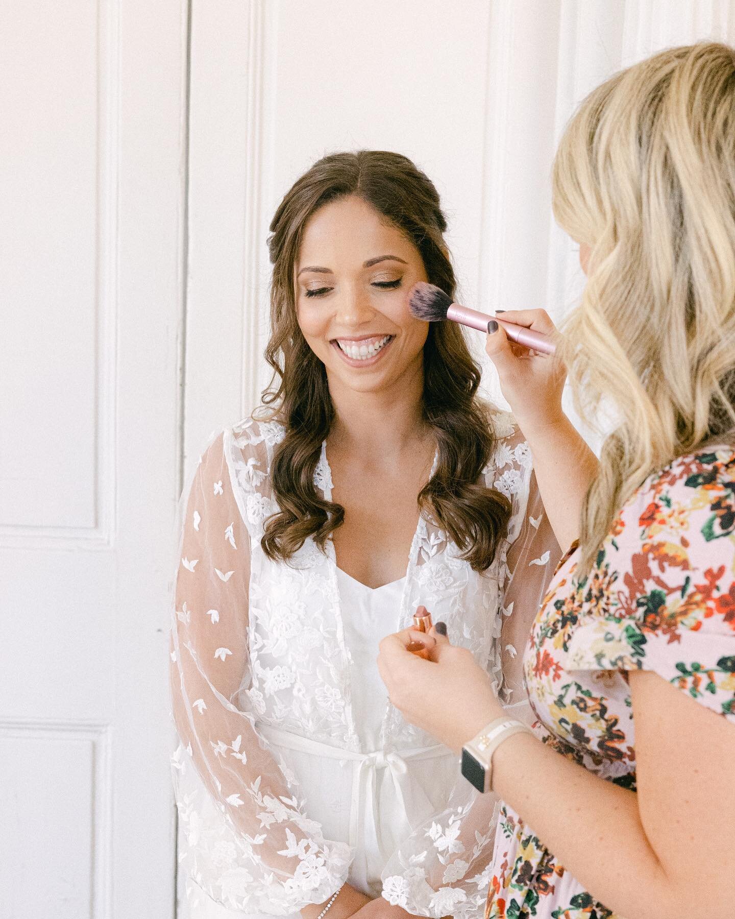 When @wyethaugustine delivers a gallery, she DELIVERS 👏🏻 We couldn&rsquo;t wait one minute to post images from this amazing day.
&bull;
Obsessing over Briana&rsquo;s beautiful October Charleston wedding day all over again 😍