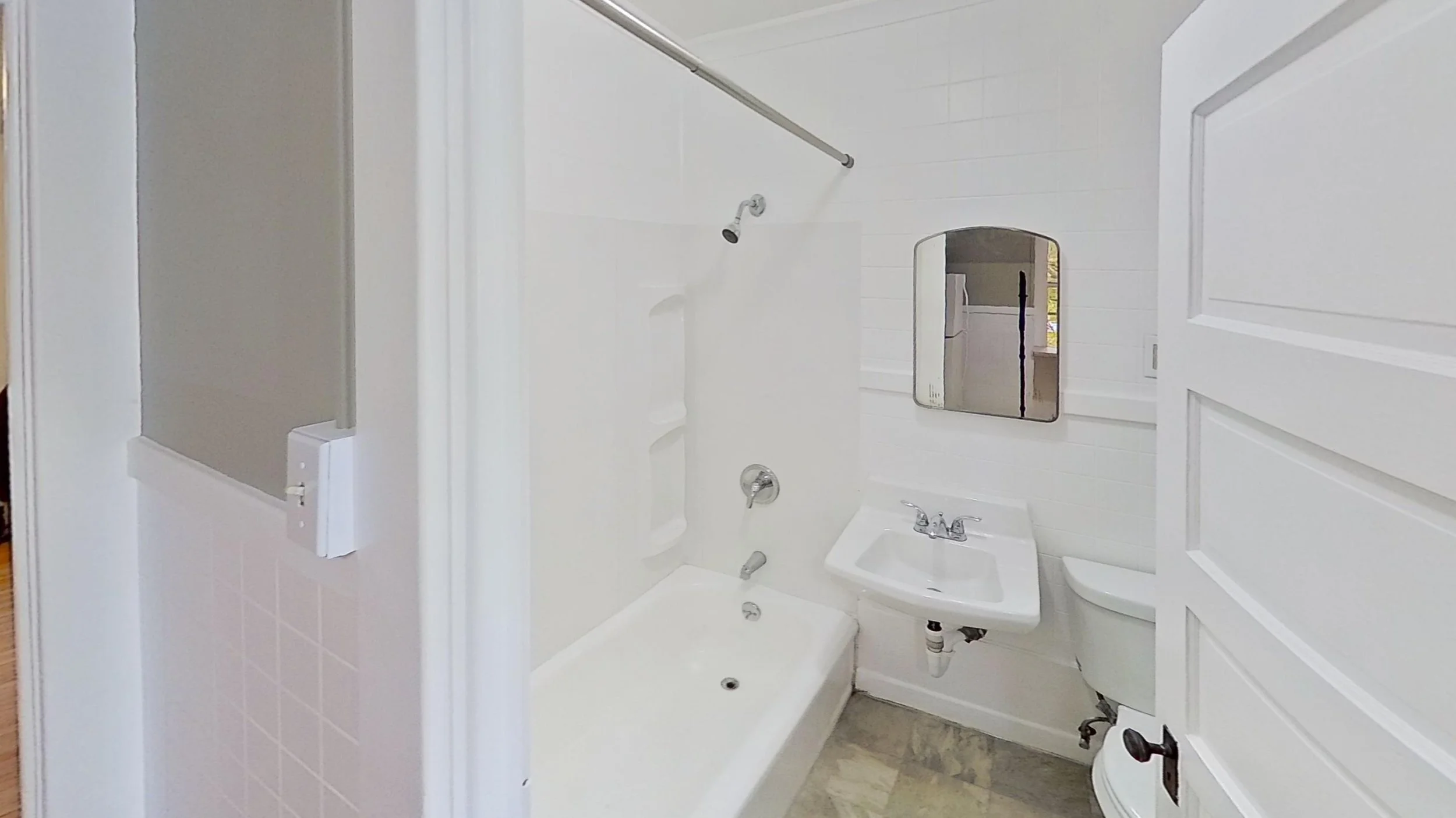 49-Center-Street-3L-Bathroom 1.jpg