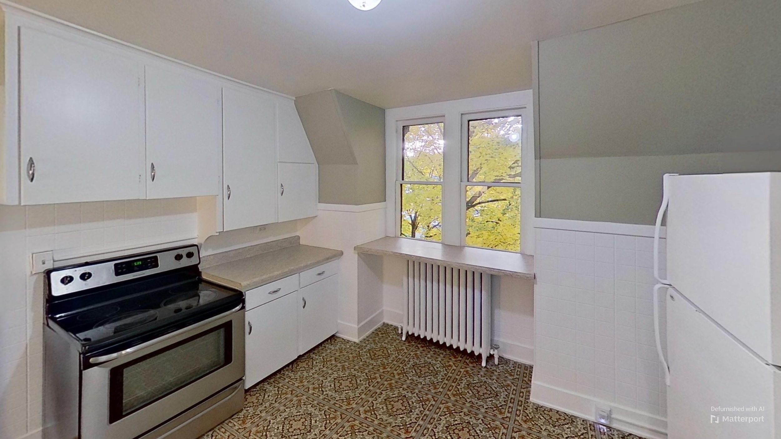 49-Center-Street-3L-Kitchen 1.jpg