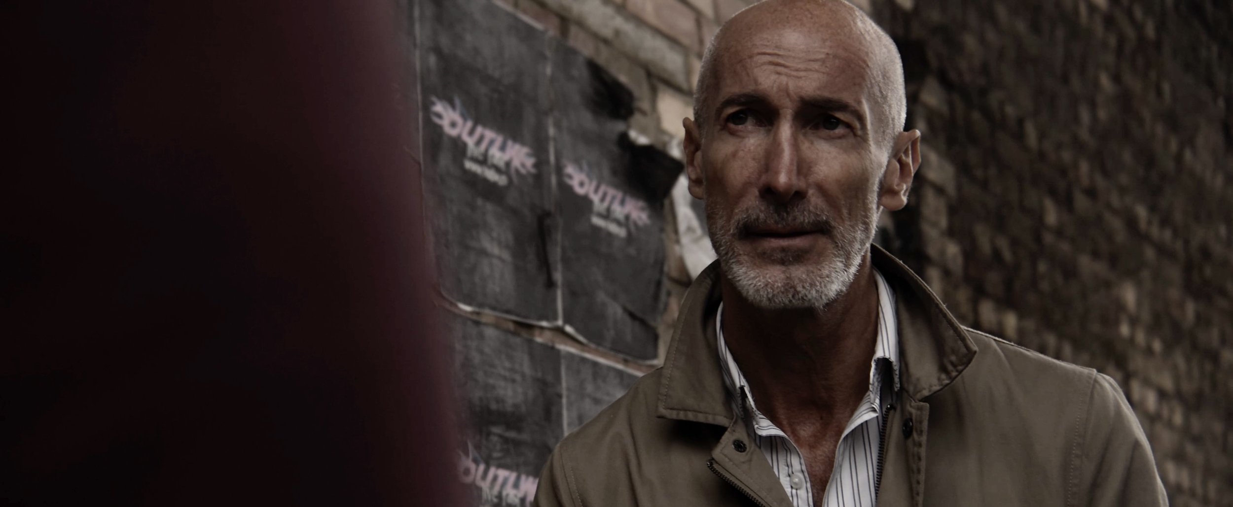 man acting in a gritting showreel scene