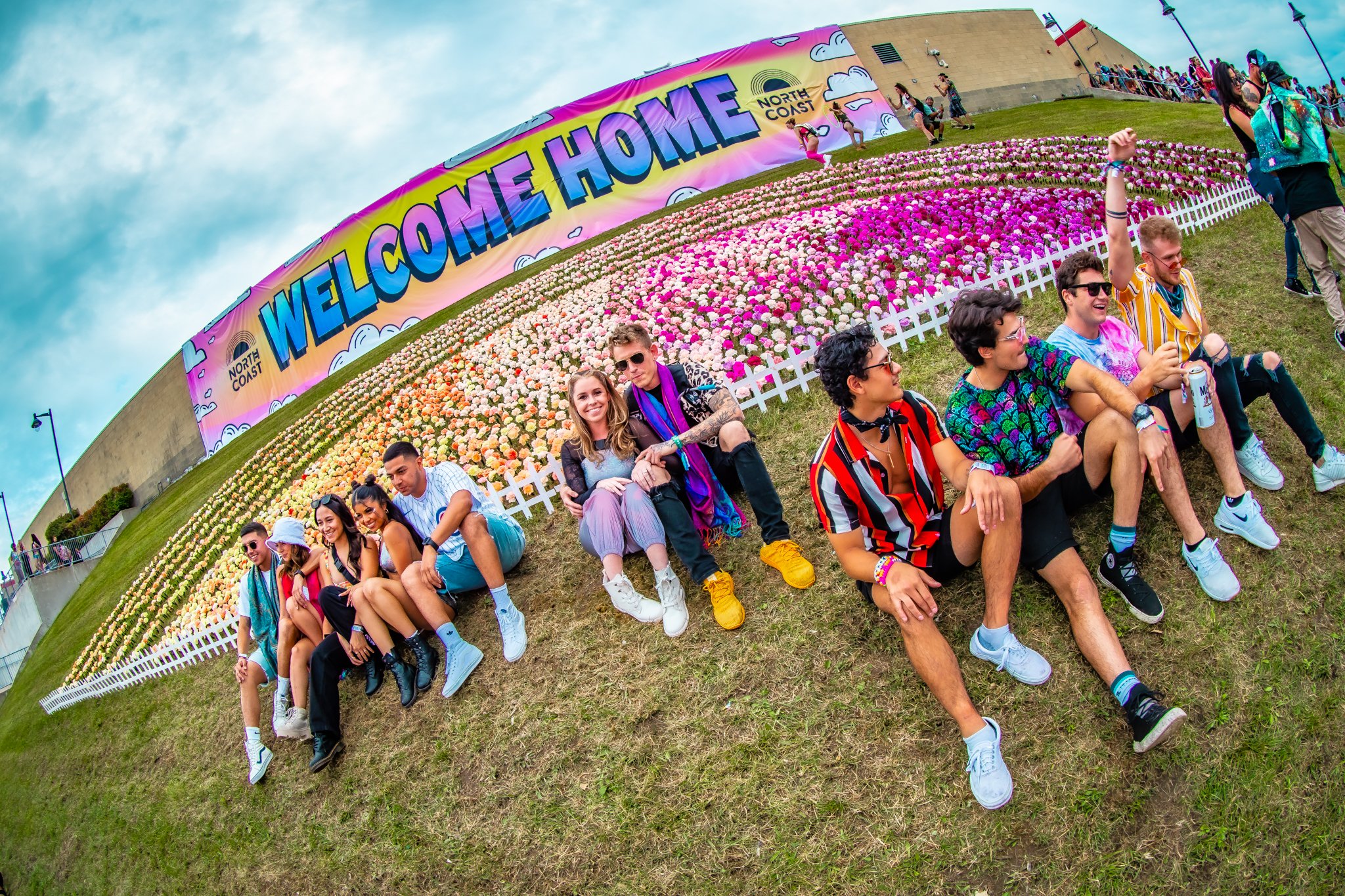NORTHCOAST2021_0903_173410-17319_AaronBradley_friends.jpg
