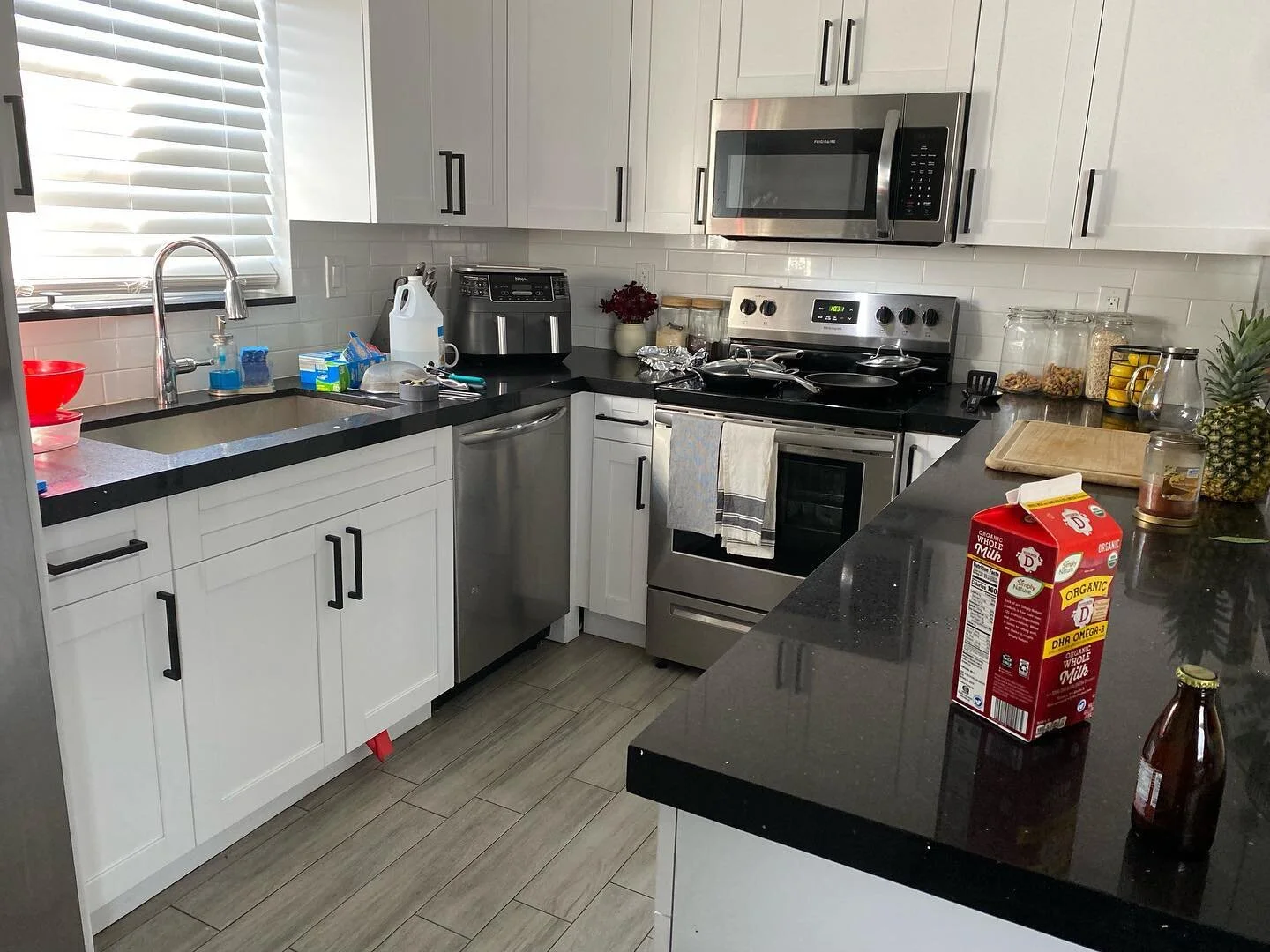 Before and After 2022 is taking cleaning up &hellip; are you next? Book now and save 15%off your first cleaning 🧹call us (954)2285852