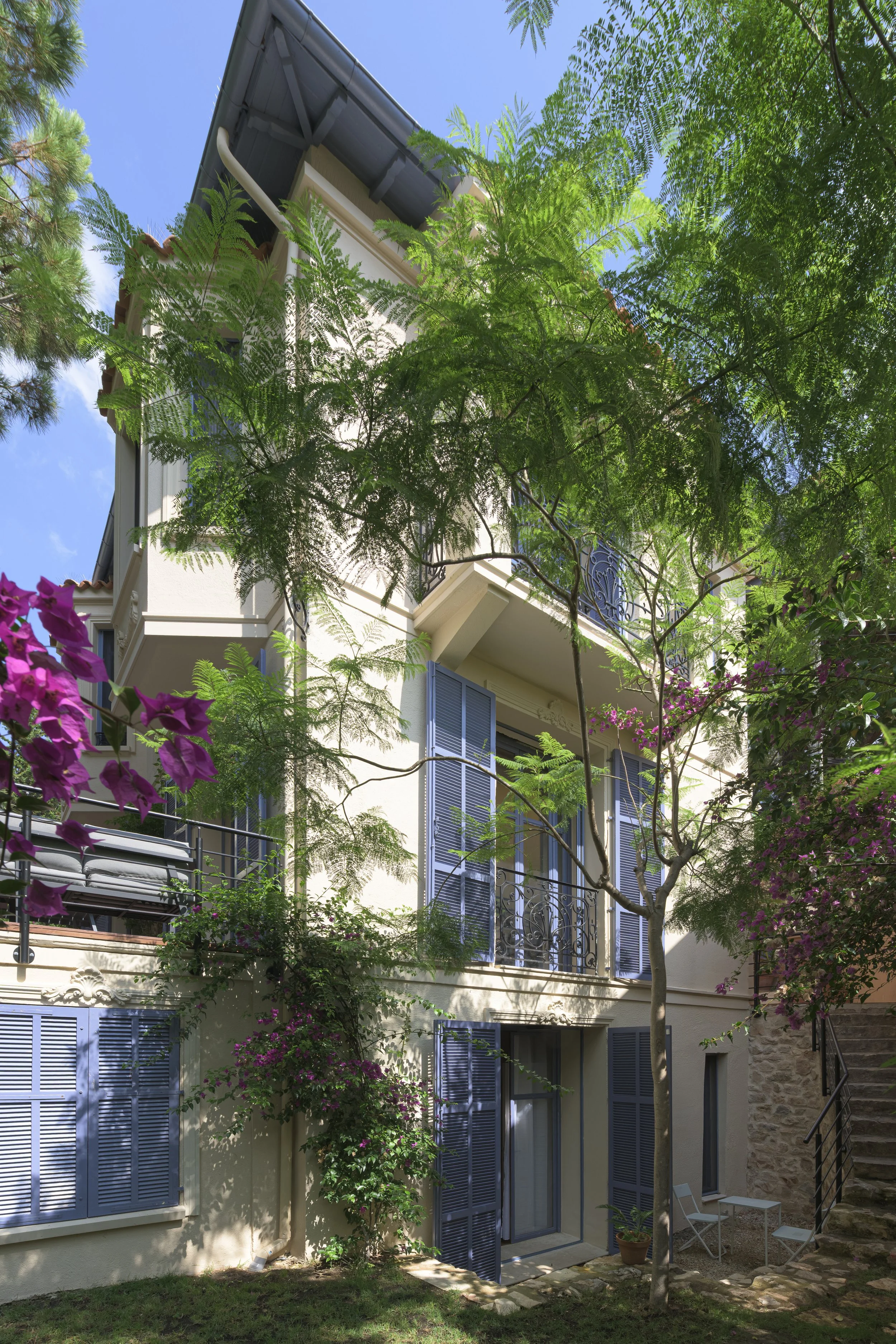 2026-07-22-cannes_villa_s_extérieur-Fred Laures-1.jpg