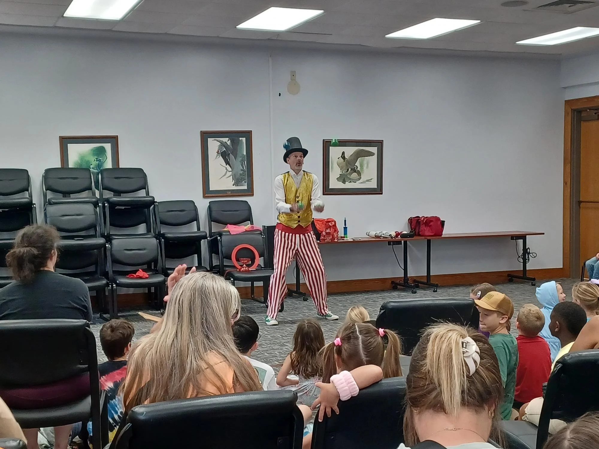 20250605KN_GeorgetheMagician_001 (1).jpg