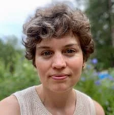 IMG_LaurenRhoades_head-shot-fav_jpeg.jpg