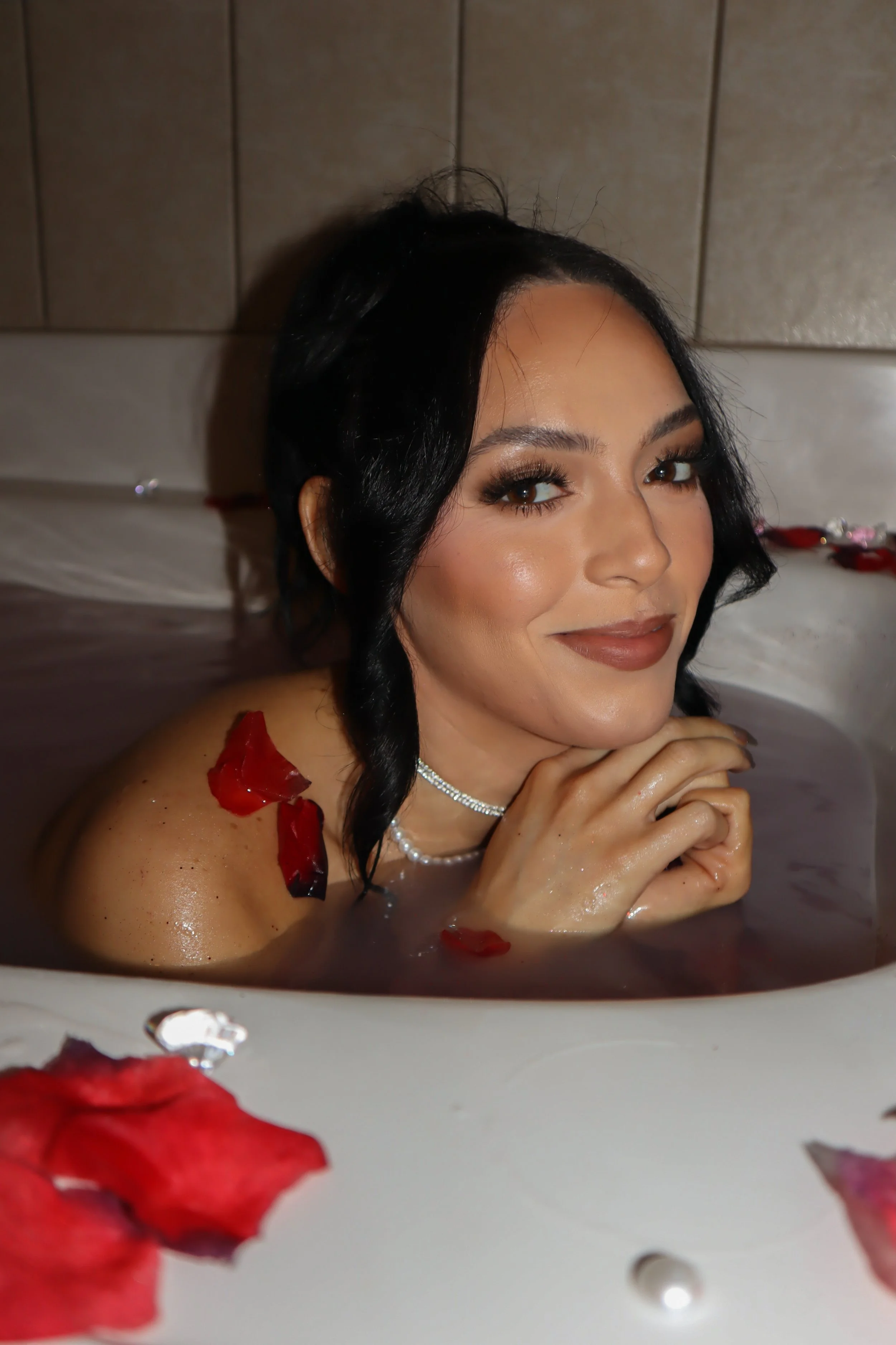 Facetune_11-02-2024-23-10-52.JPG
