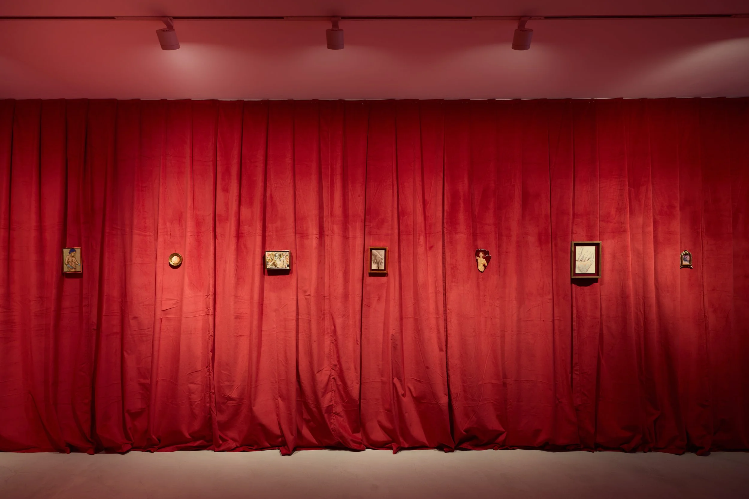 Soho Revue - Behind the Curtains - 026.jpg