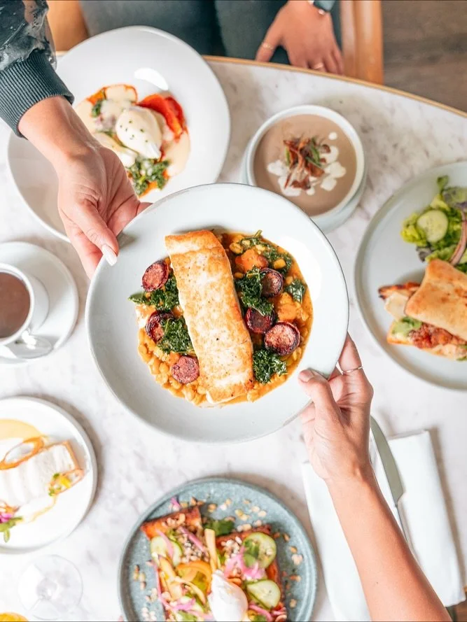 Our Seared Market Fish is served with a Cape Verdean–inspired Cachupa stew of linguica, hominy, legumes, kale, and finished with peri peri sauce and fine herbs. A bold, comforting dish perfect for fall.
📍 7th Street Standard | @hyattcentricsa