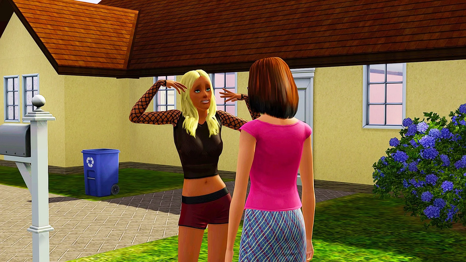 Dina Caliente talking to Luisa Libros in Barnacle Bay