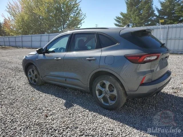 ford-escape-st-line-2023-1fmcu9mnxpua17981-img02.jpg