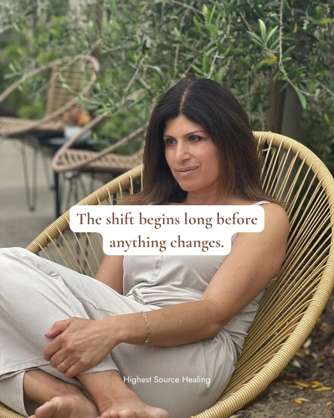 ✨ THE SHIFT BEGINS BEFORE THE CHANGE ✨

Long before anything changes on the outside, something begins moving within.

You start noticing what no longer fits.

The roles.
The expectations.
The habits.
The stories you&rsquo;ve carried for years.

Not b