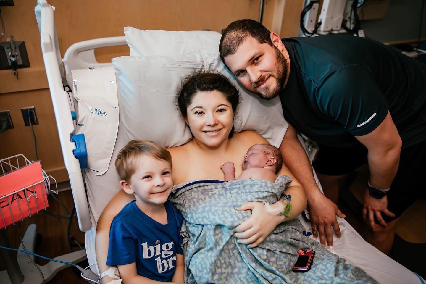 Last week, Tylyn &amp; her beautiful family welcomed her new baby boy, Ezra into the world ✨ We are so happy for you, Tylyn!! We cannot wait to meet him 💙💙 #stubbsortho