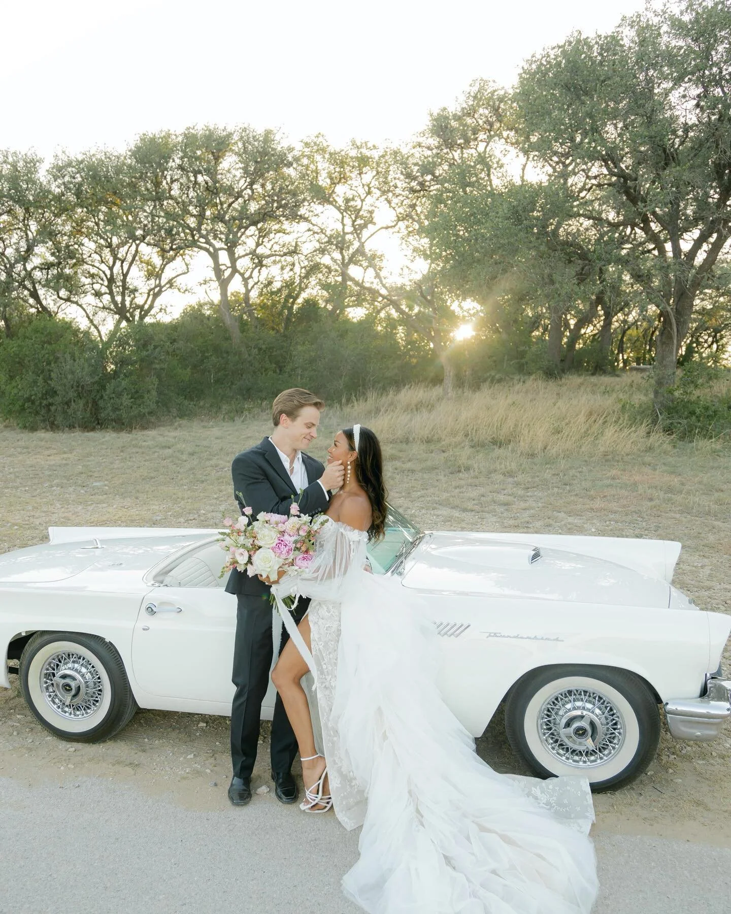 🤍🤍🤍

&bull;

&bull;

&bull;

&bull;

&bull;

#austinweddings #austinweddingplanner #austinweddingdesign #weddings #texasweddingplanner #texasbrides #sanantonioweddings #wacoweddings #hillcountrywedding #eventplanner #austinevents #weddingplanner #