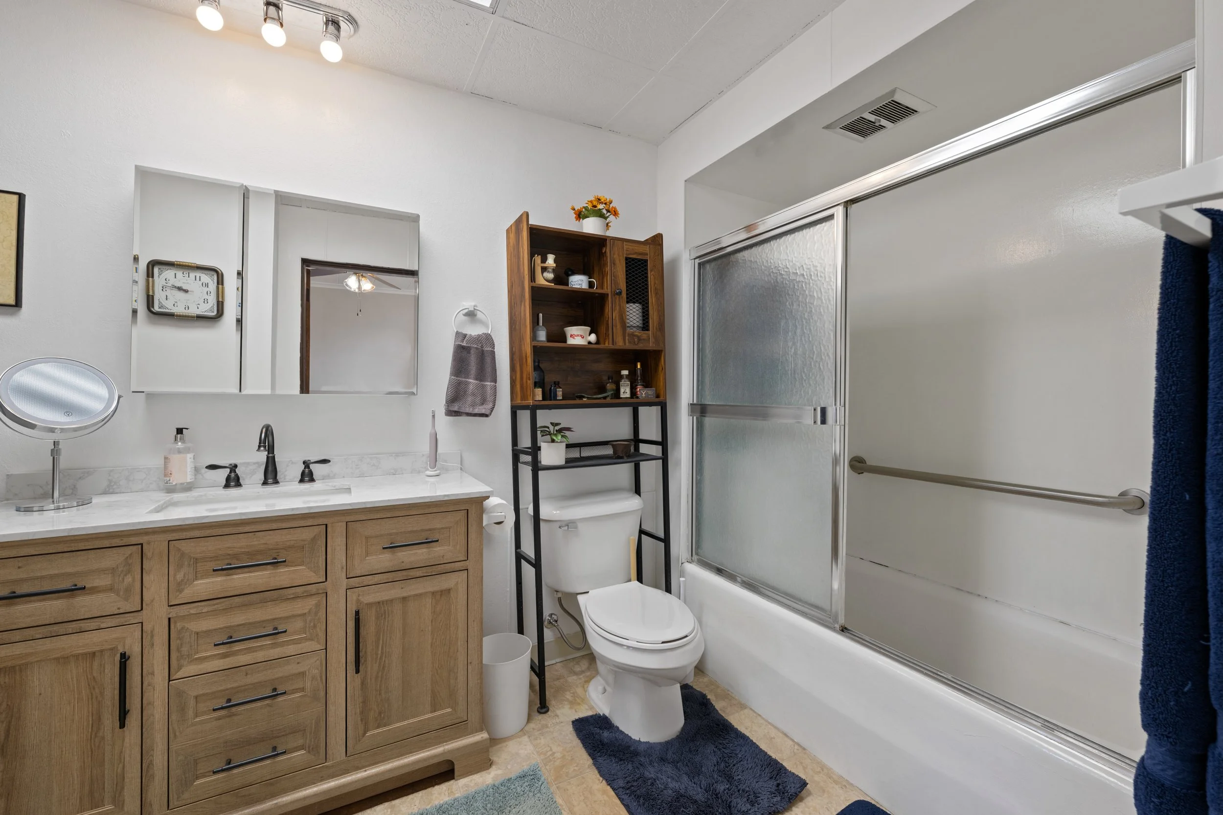1000 Caledonia-18.jpg