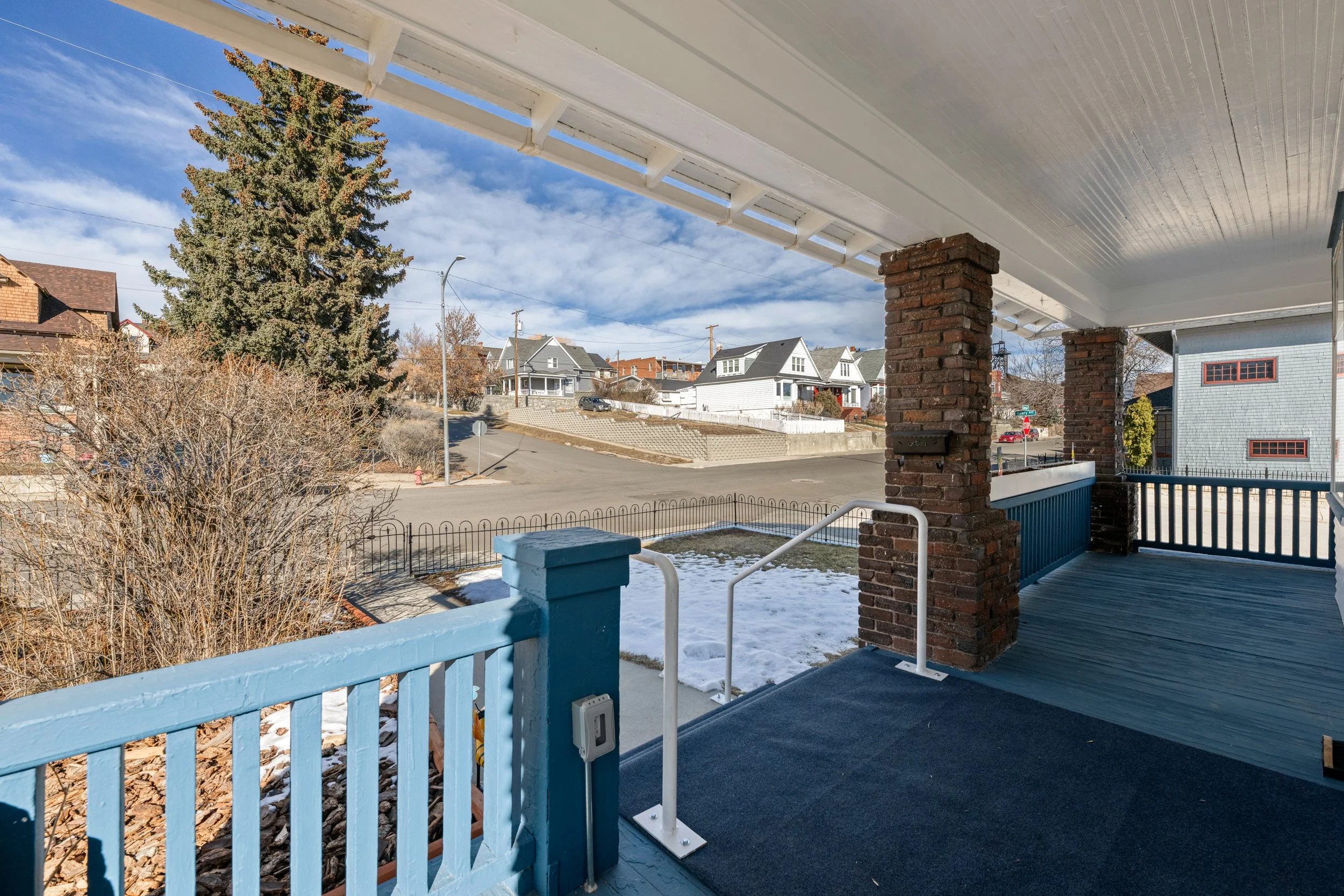 1000 Caledonia-7.jpg