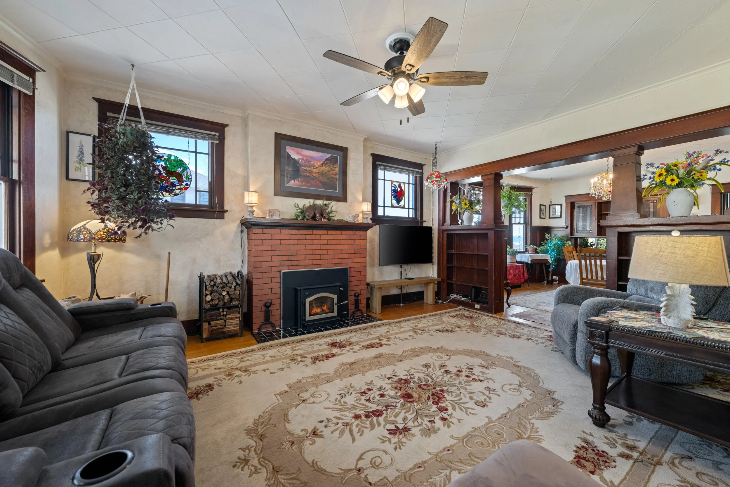 1000 Caledonia-9.jpg