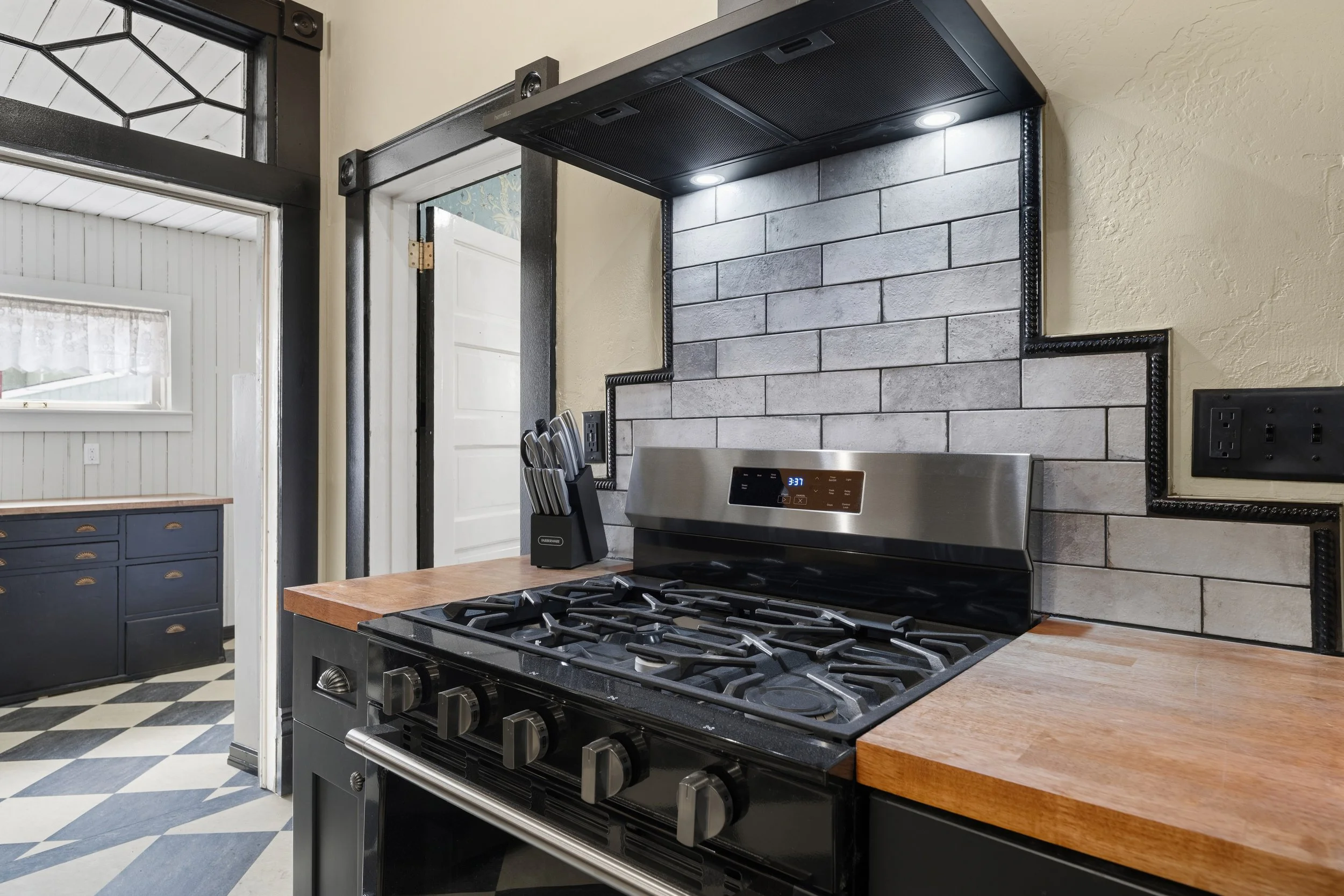 830 W Quartz-32.jpg