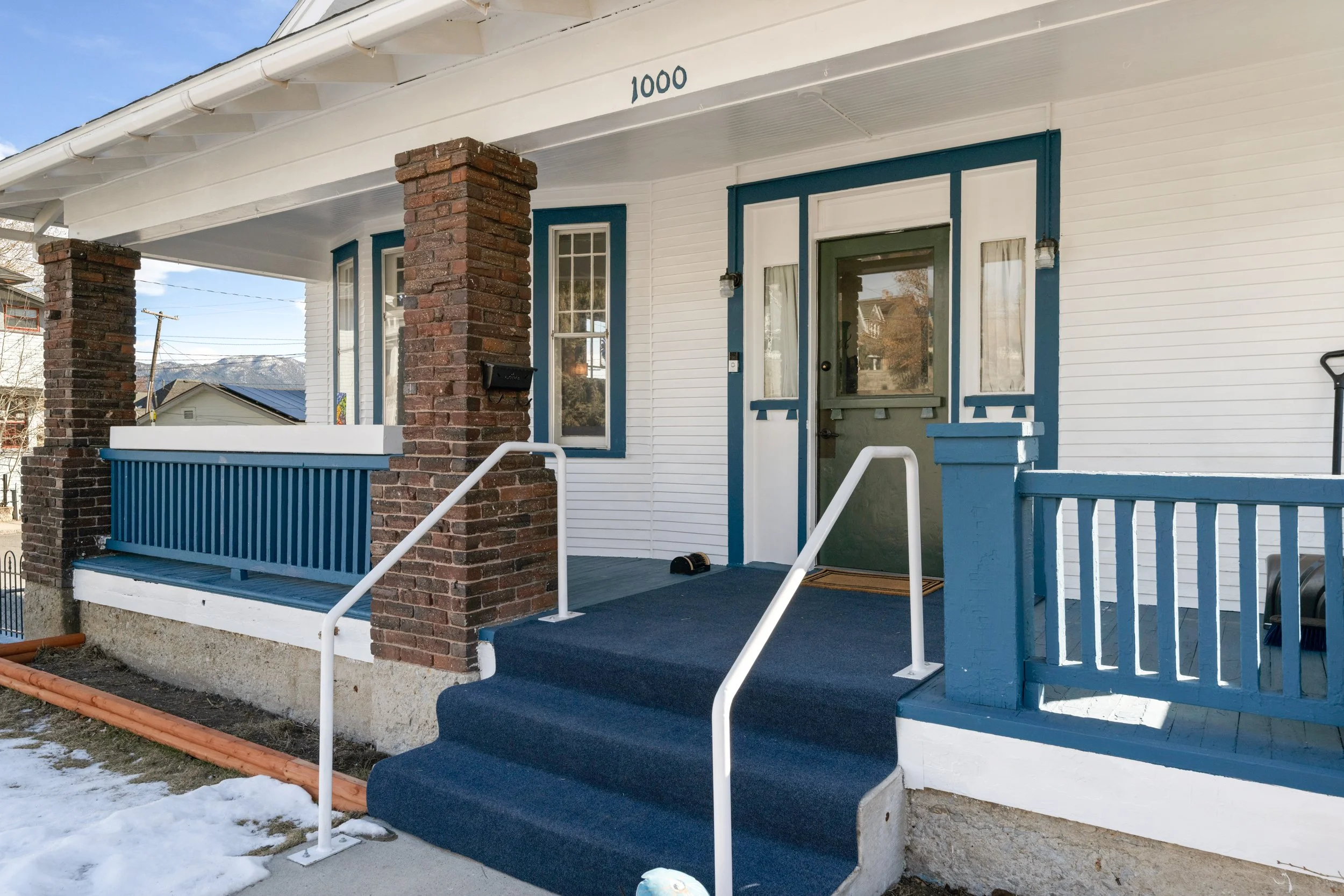 1000 Caledonia-5.jpg
