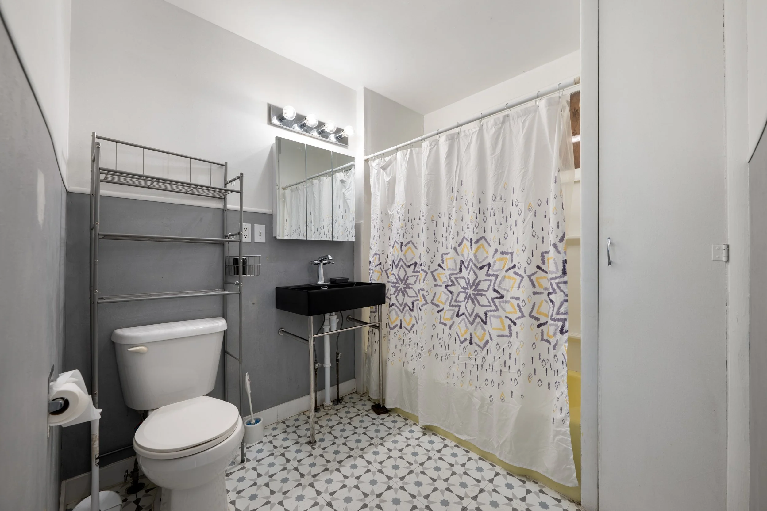 108 W. Gold-10.jpg