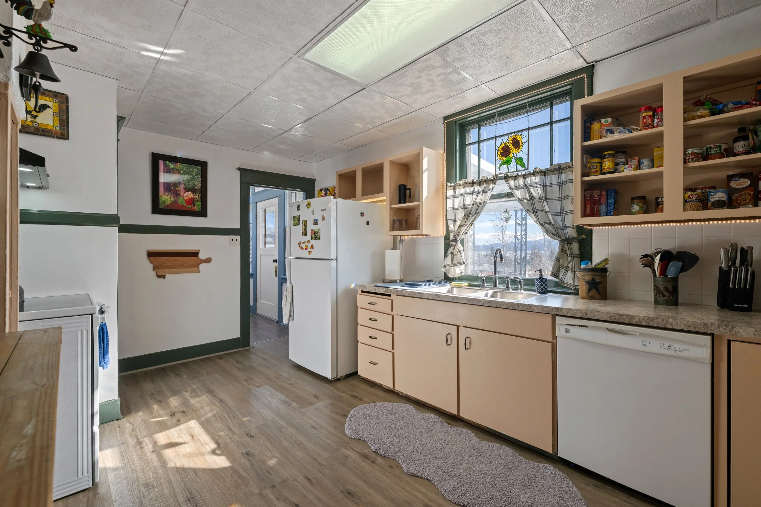 1000 Caledonia-24.jpg