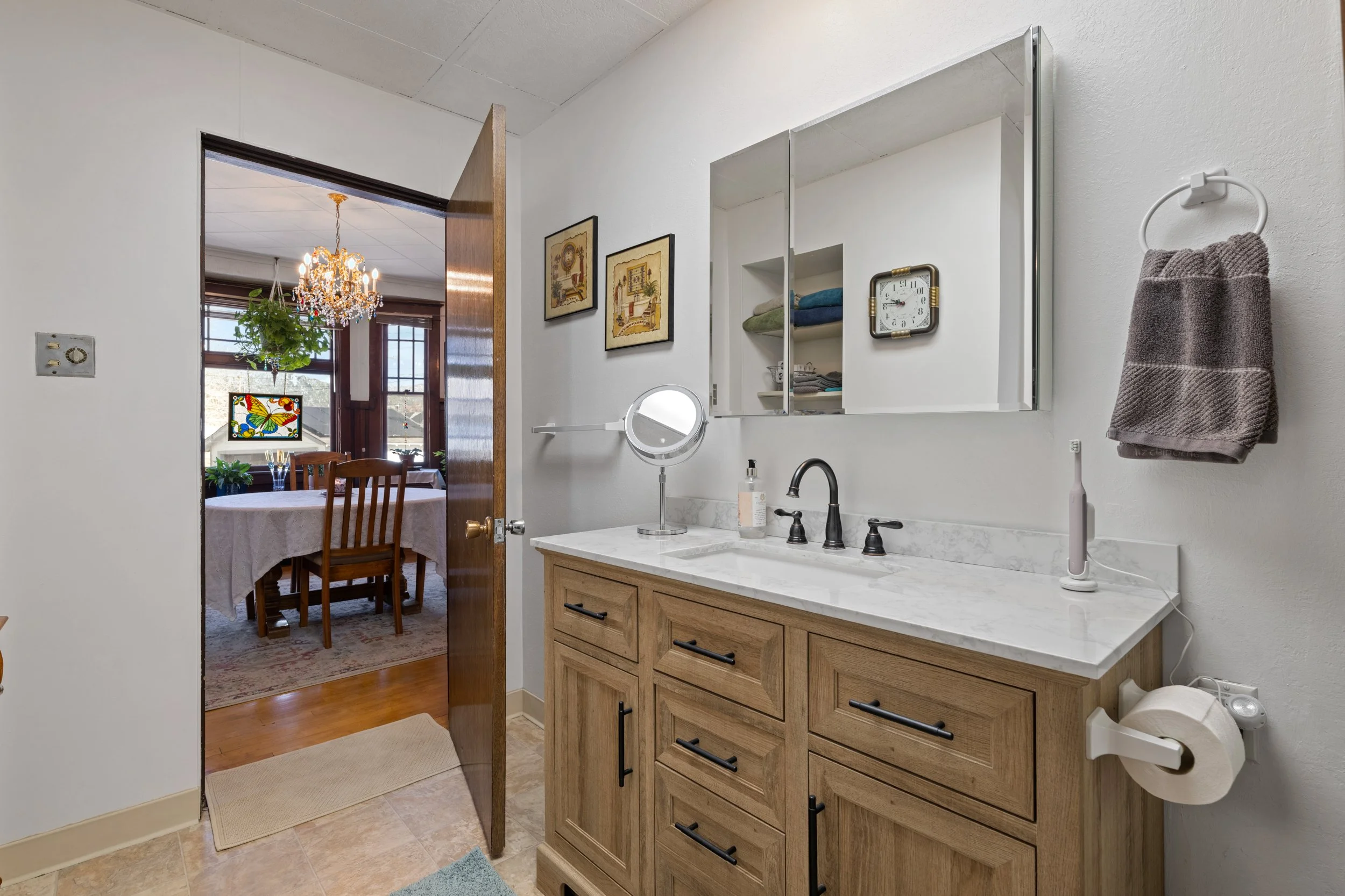 1000 Caledonia-17.jpg