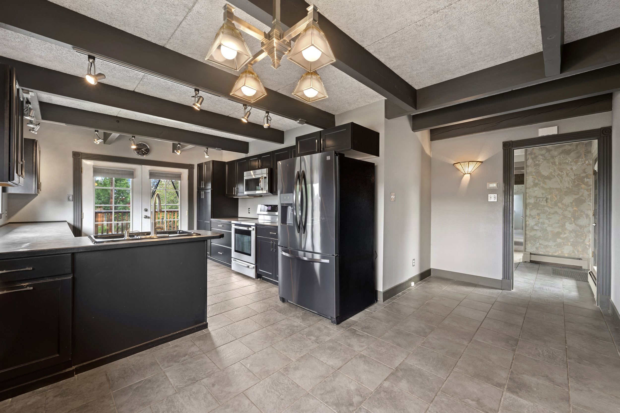 3151 Quincy-12.jpg