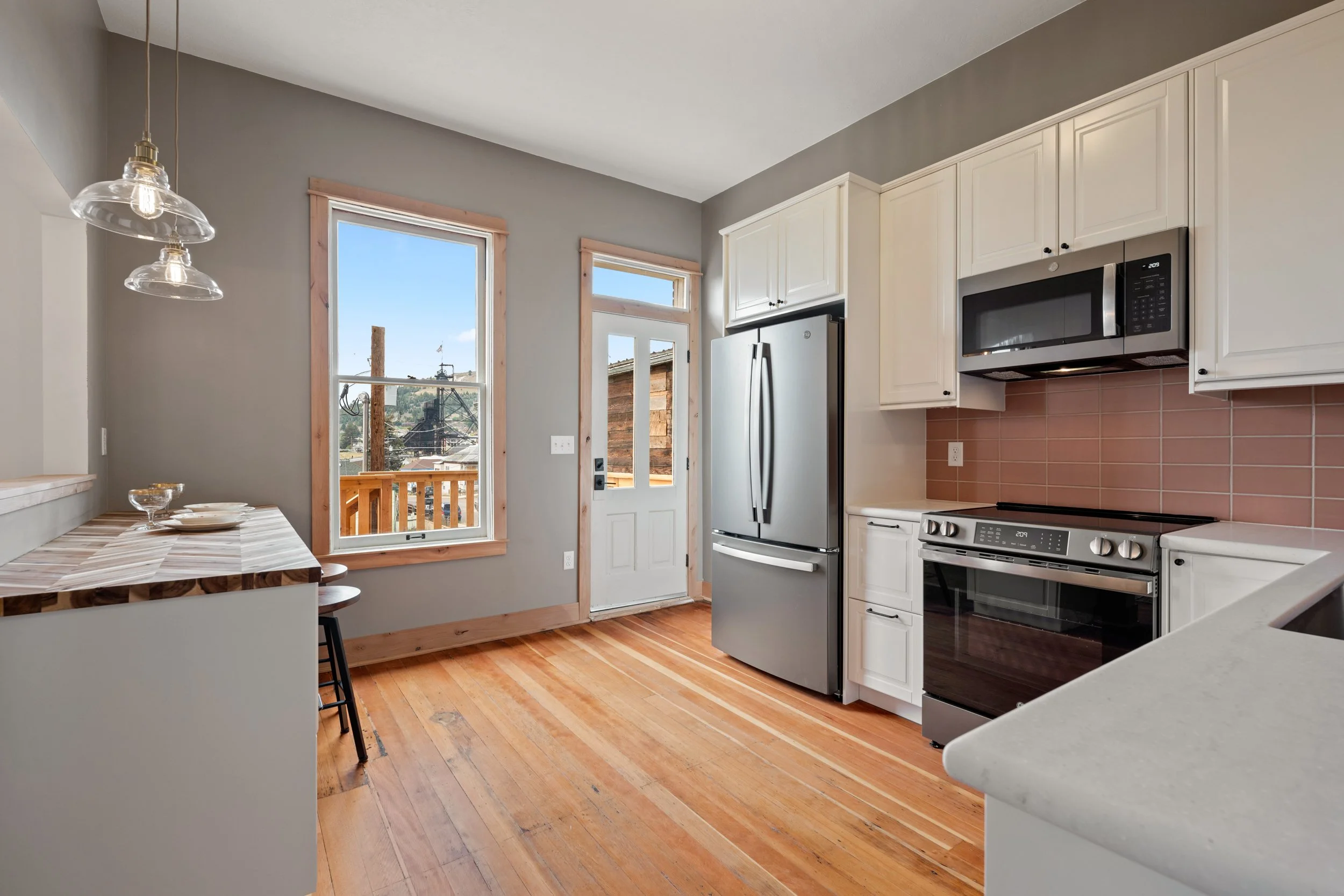 423 N. Jackson-25.jpg