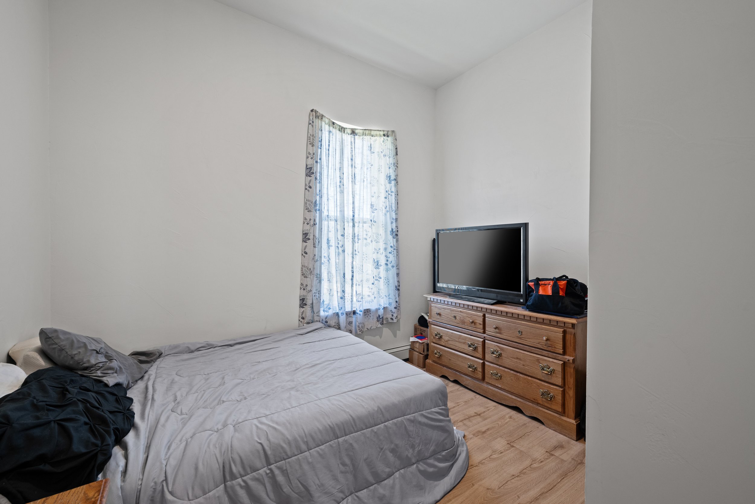 209 Curtis-31.jpg
