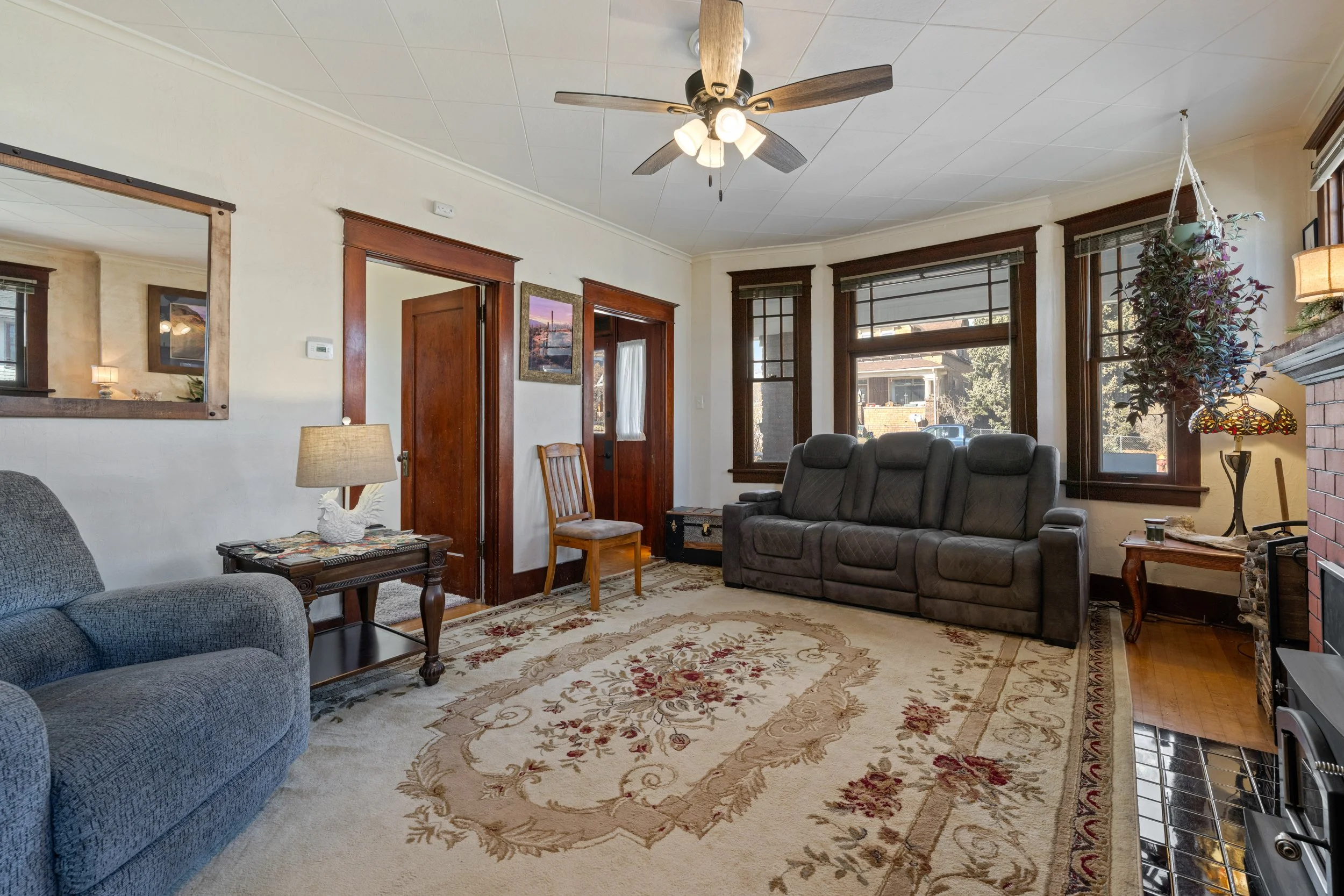 1000 Caledonia-10.jpg