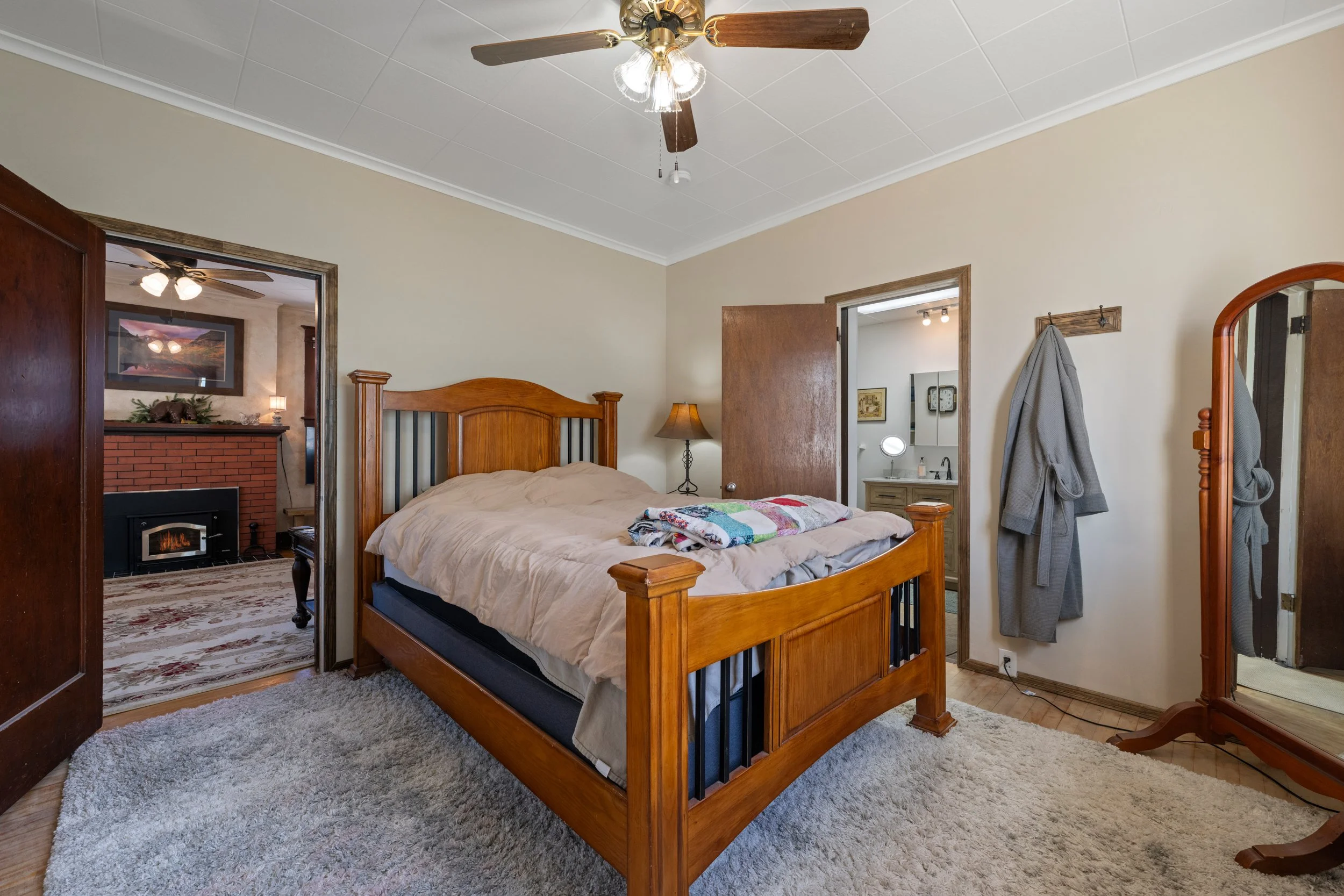1000 Caledonia-20.jpg