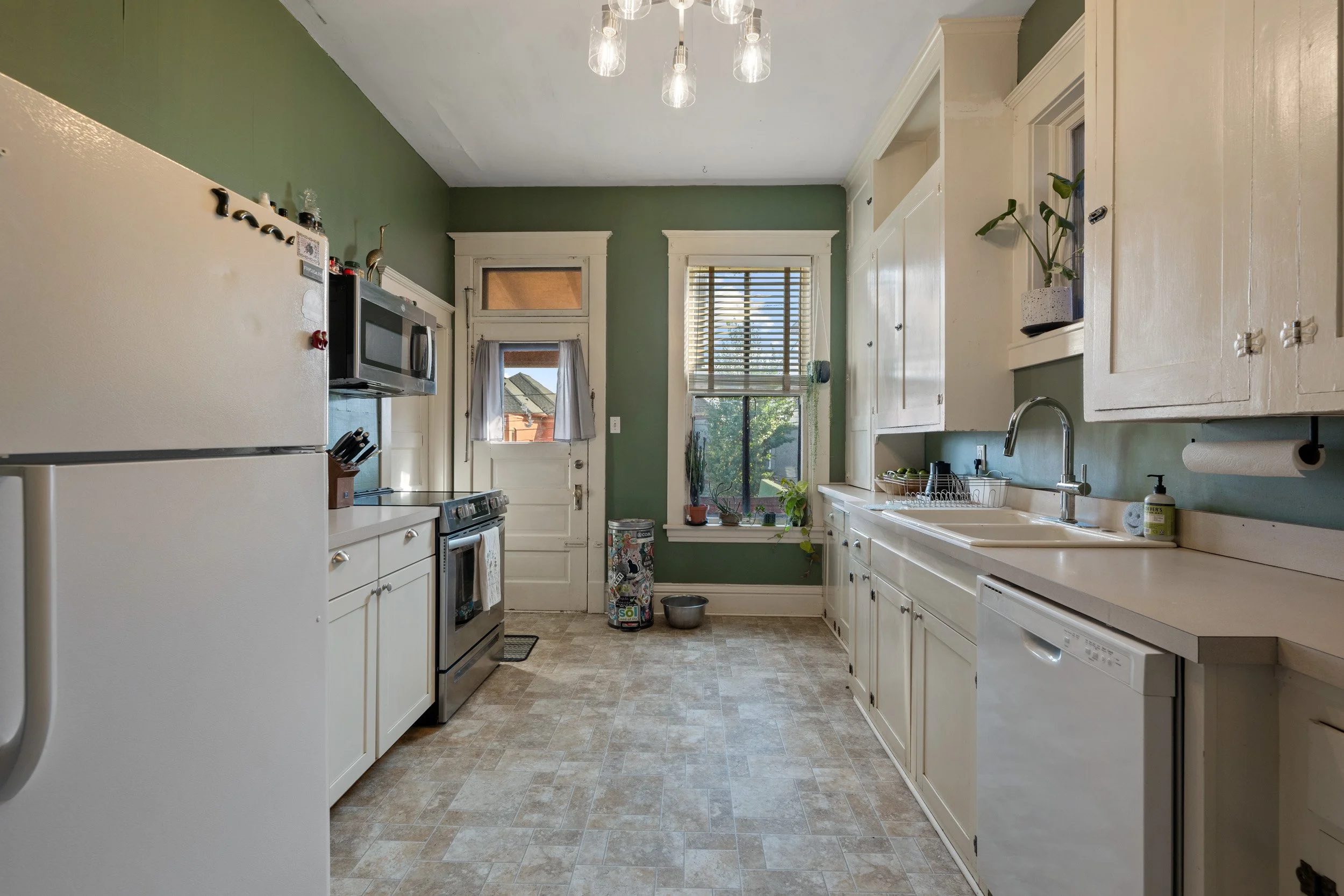 844 W. Granite-26.jpg