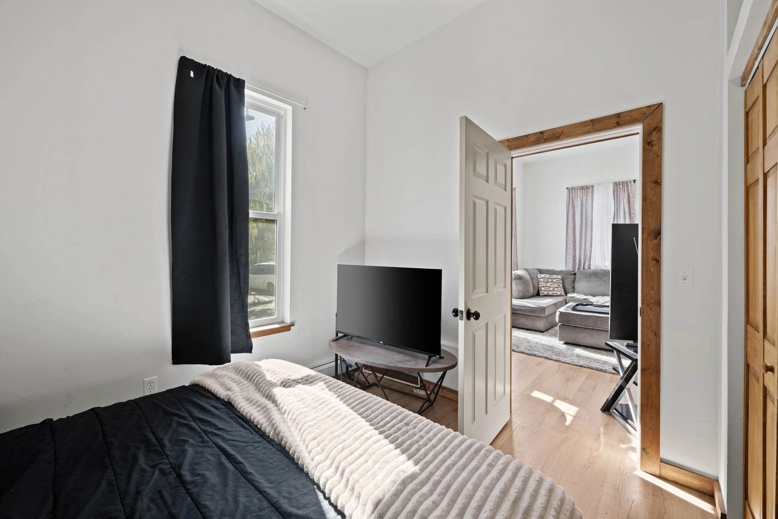 209 Curtis-21.jpg
