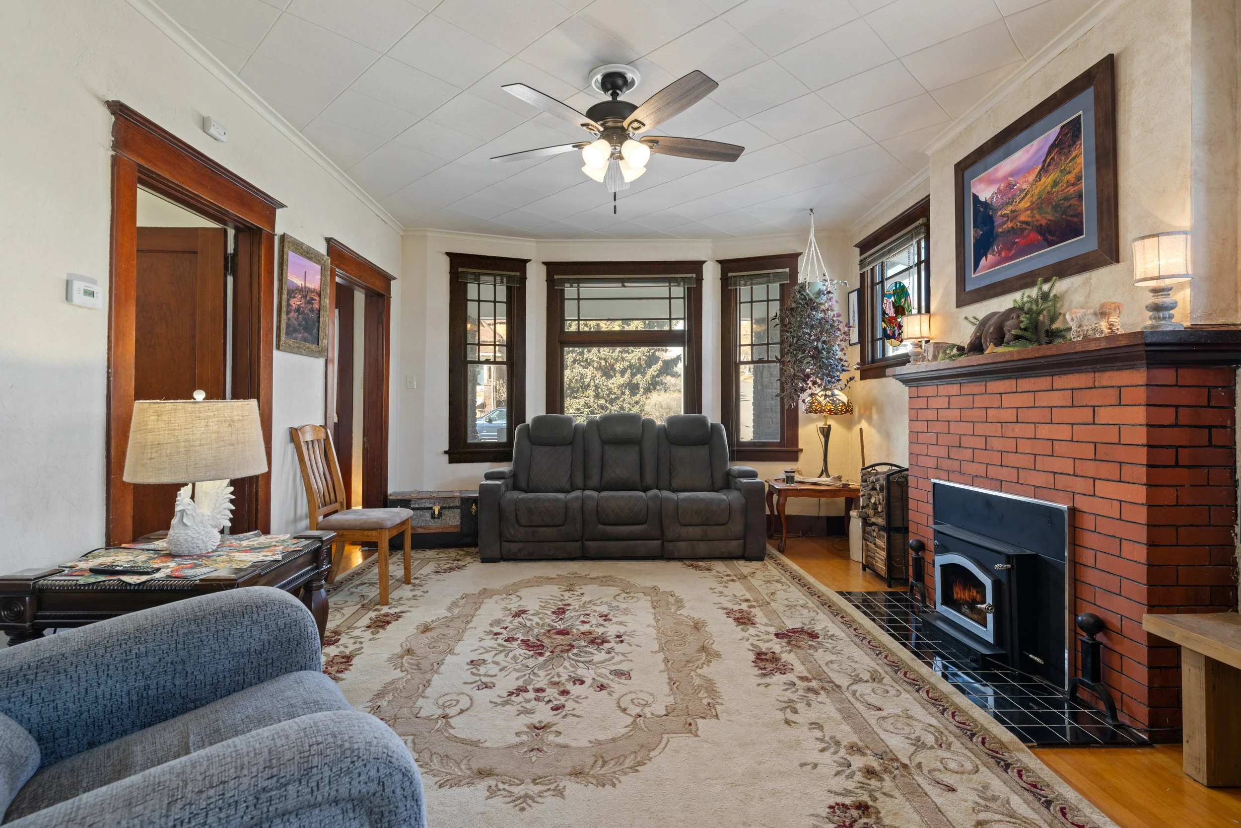 1000 Caledonia-11.jpg