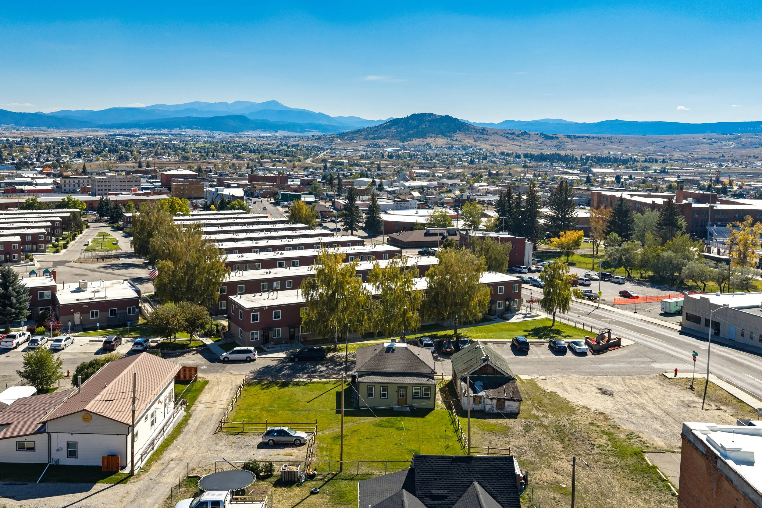 209 Curtis-10.jpg