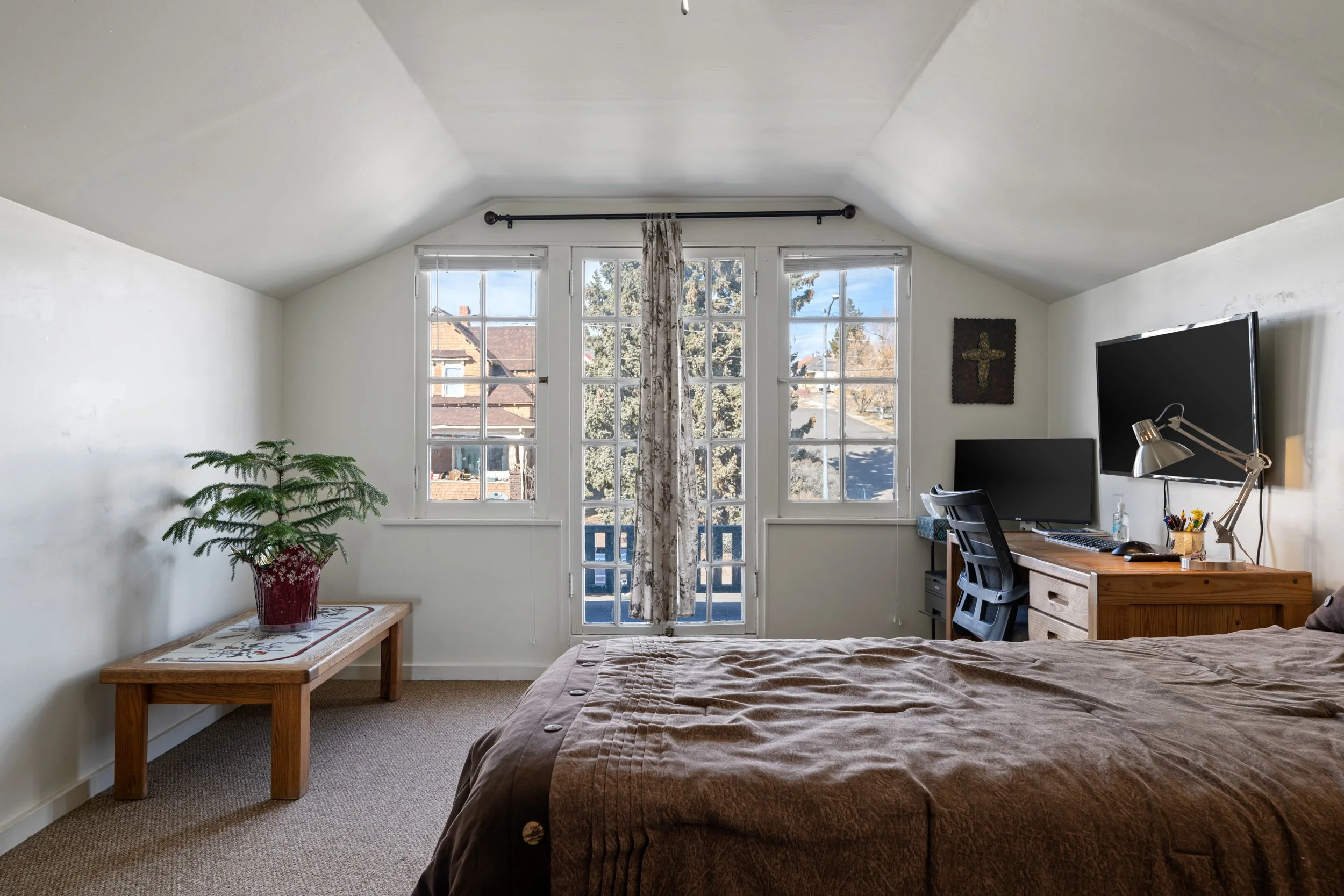 1000 Caledonia-37.jpg