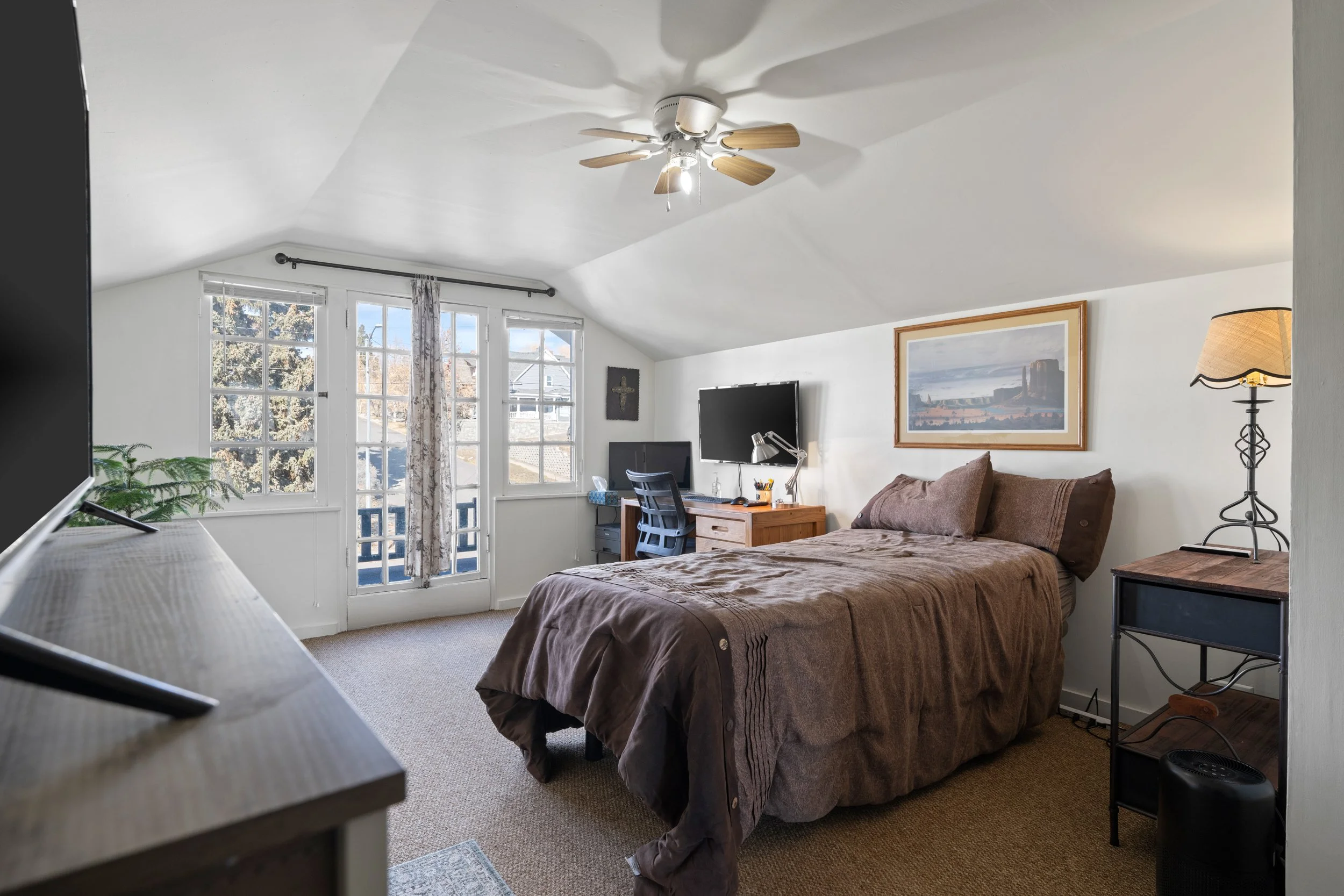1000 Caledonia-35.jpg