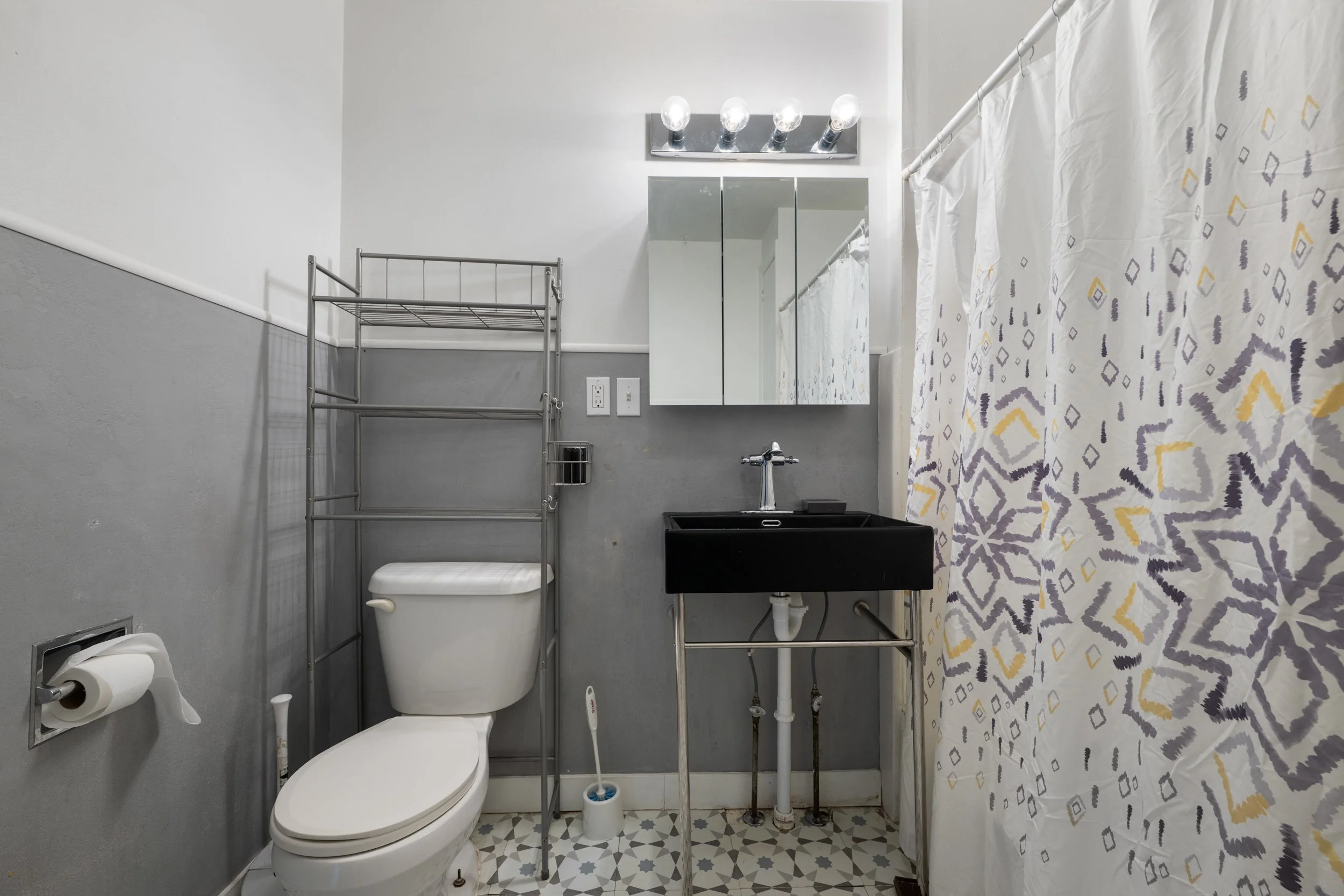108 W. Gold-11.jpg