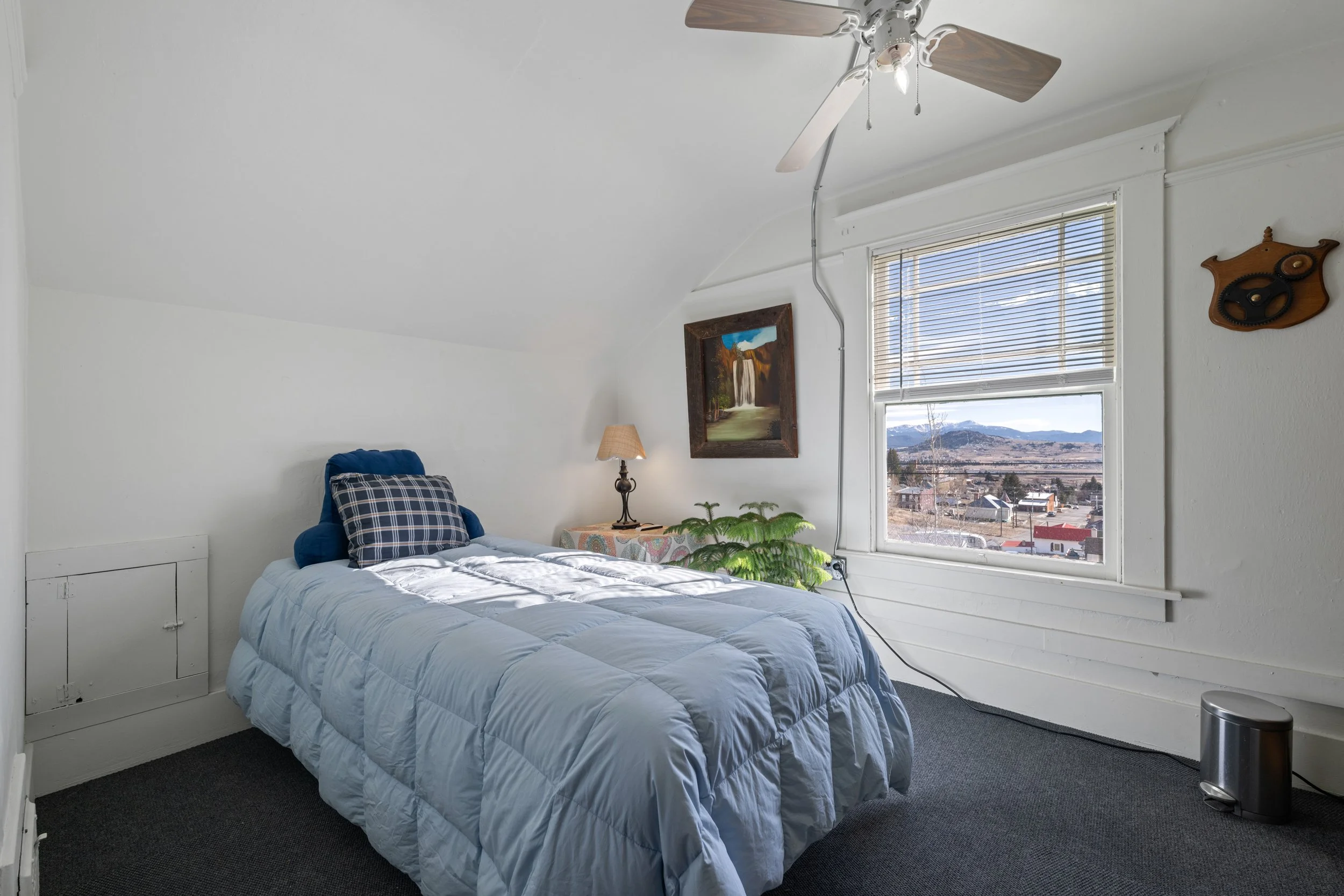 1000 Caledonia-32.jpg
