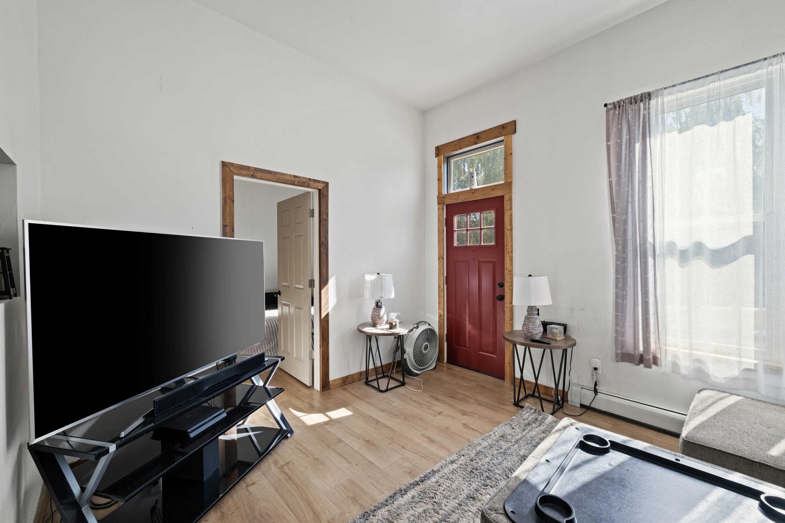 209 Curtis-18.jpg