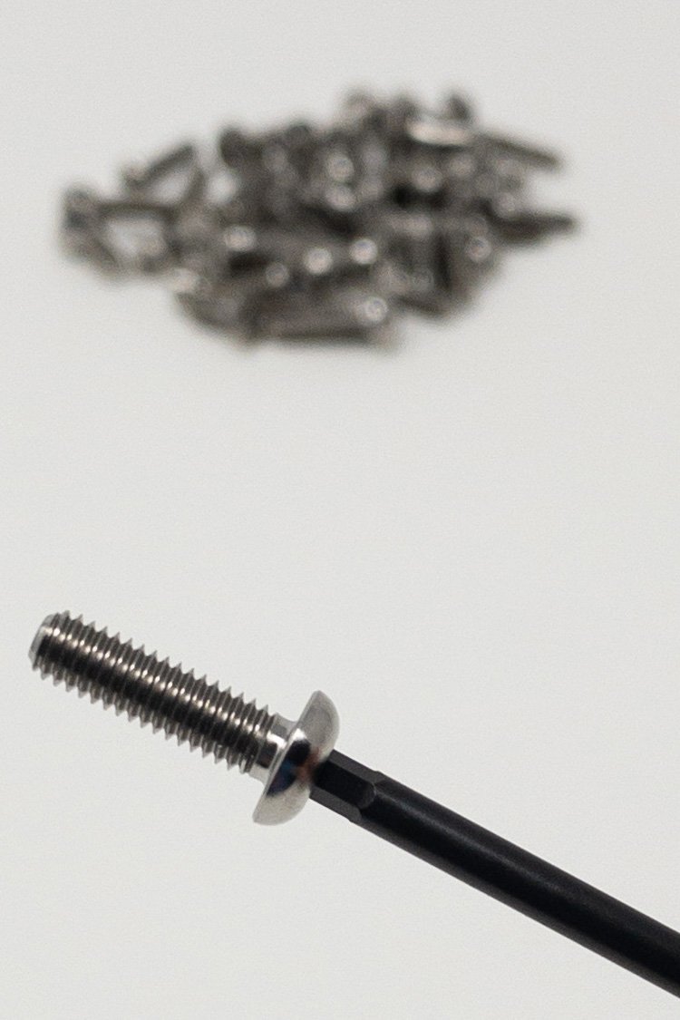 rcrw-standard-titanium-1-8-4.jpg