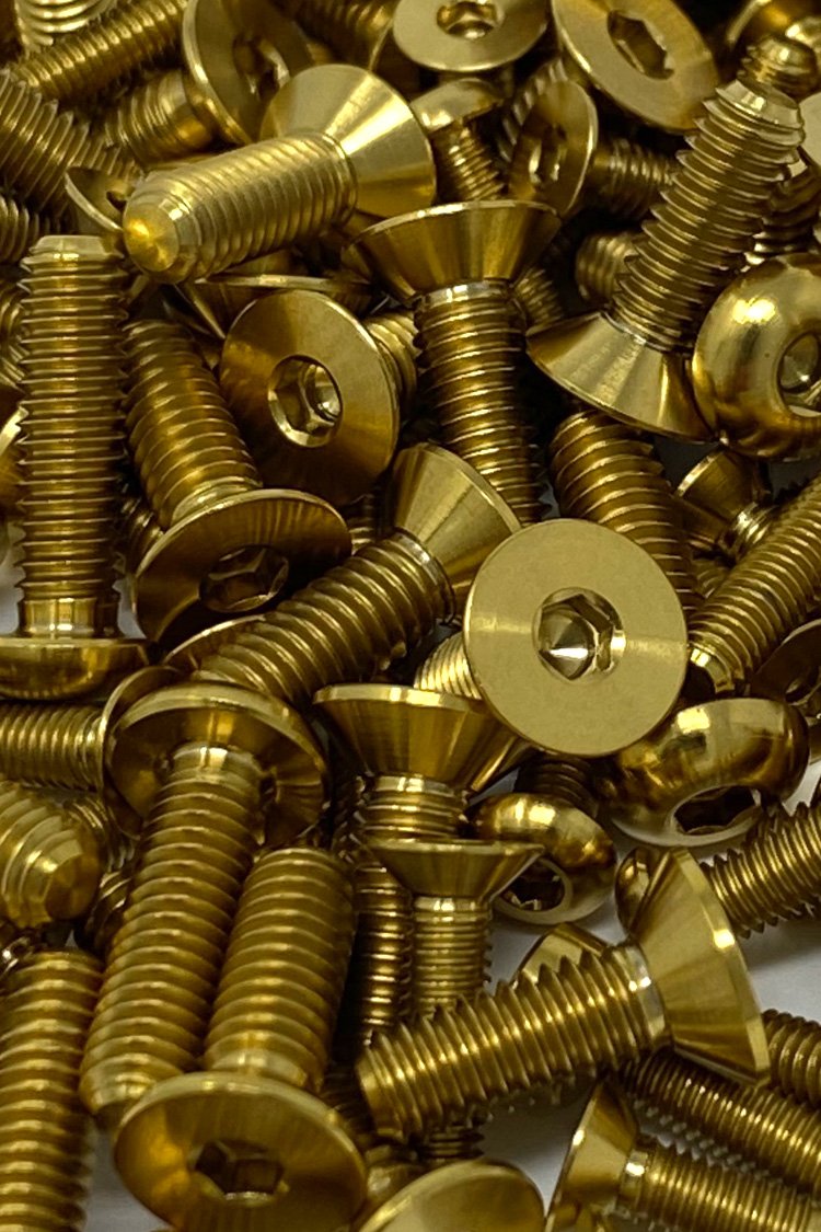 rcrw-gold-1-8-scale-titanium-v2-16.jpg