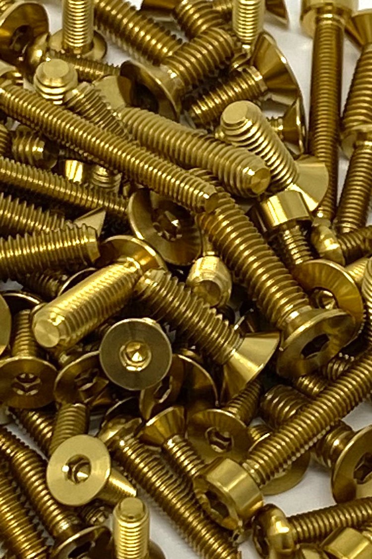 rcrw-gold-1-8-scale-titanium-v2-6.jpg