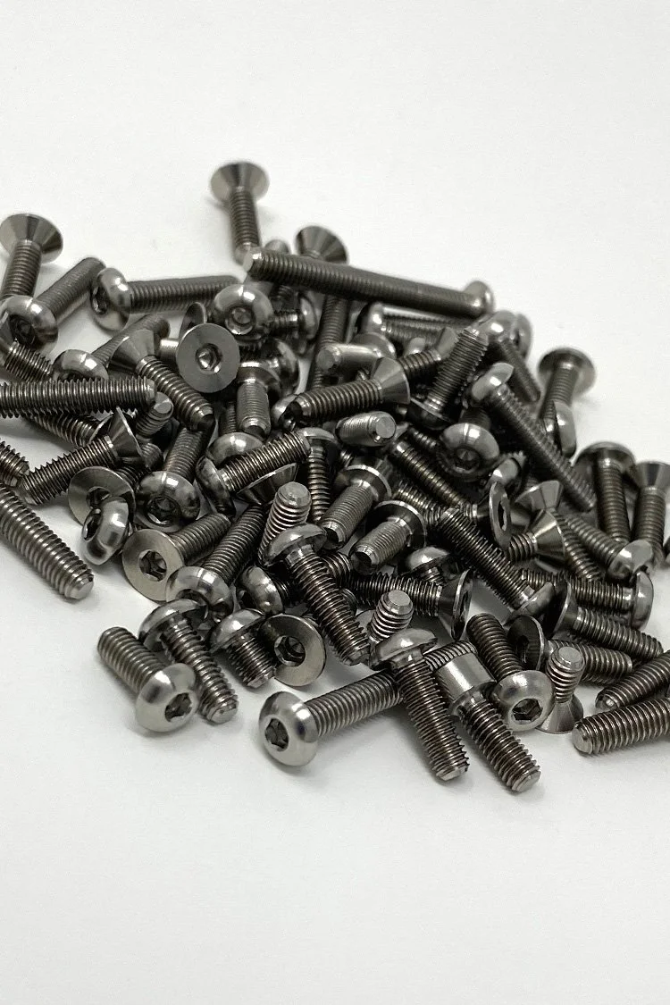 rcrw-1-8-scale-titanium-v2-3.jpg