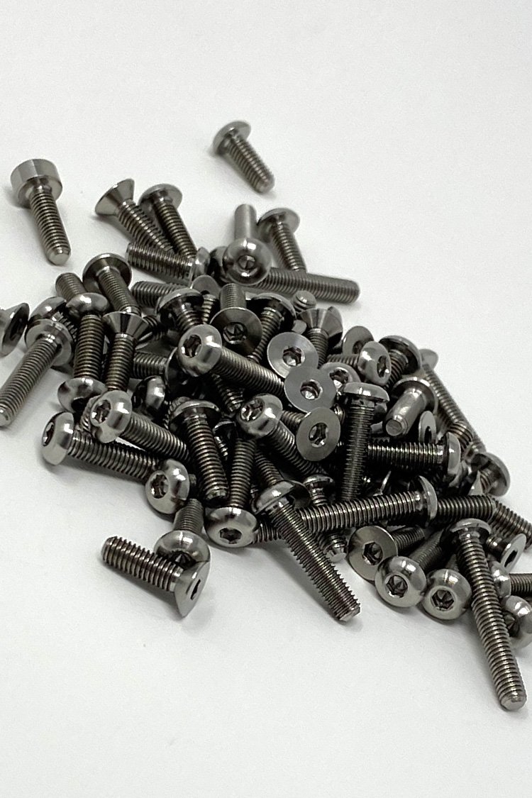 rcrw-1-8-scale-titanium-v2-11.jpg