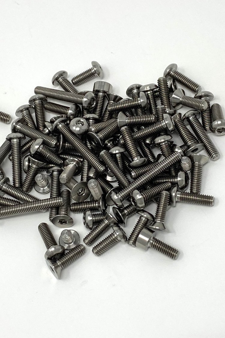 rcrw-1-8-scale-titanium-v2-16.jpg