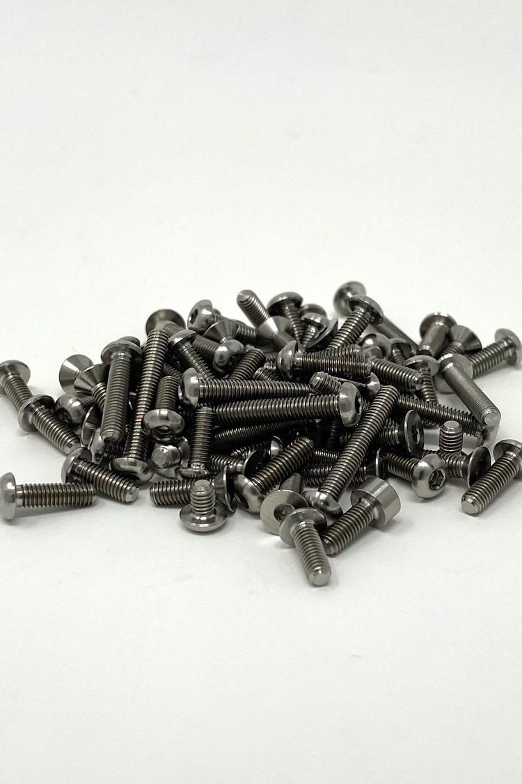 rcrw-1-8-scale-titanium-v2-1.jpg