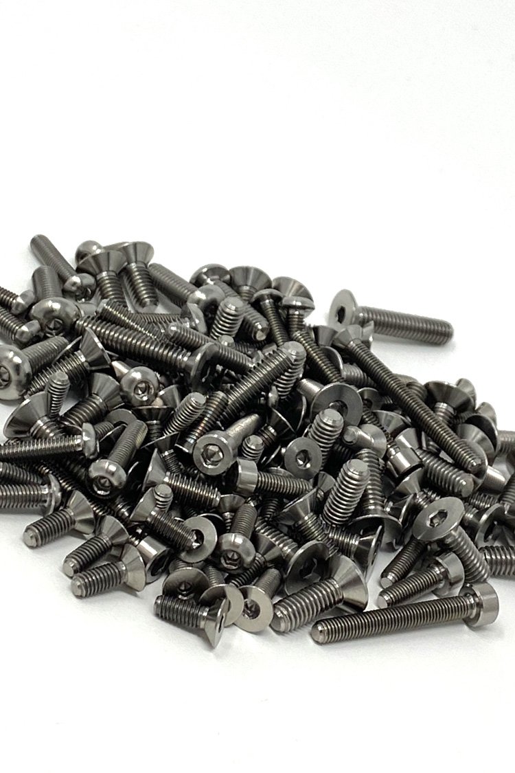 rcrw-1-10-scale-titanium-v2-6.jpg