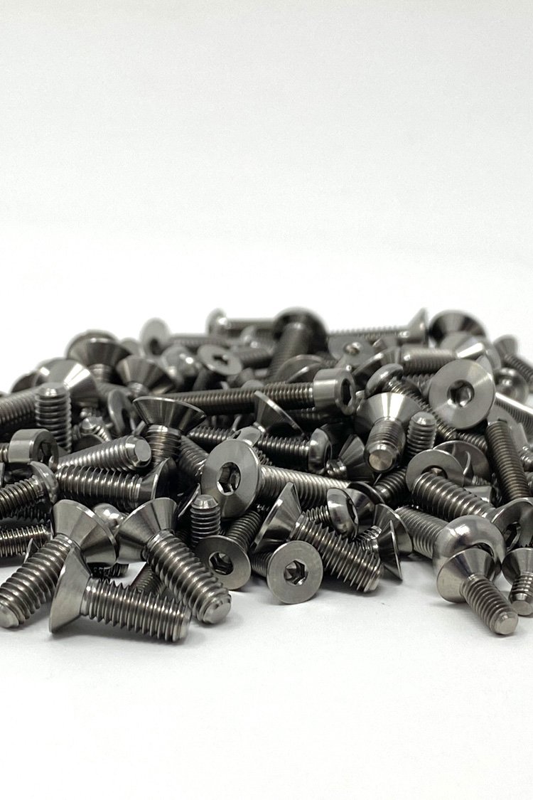 rcrw-1-10-scale-titanium-v2-14.jpg