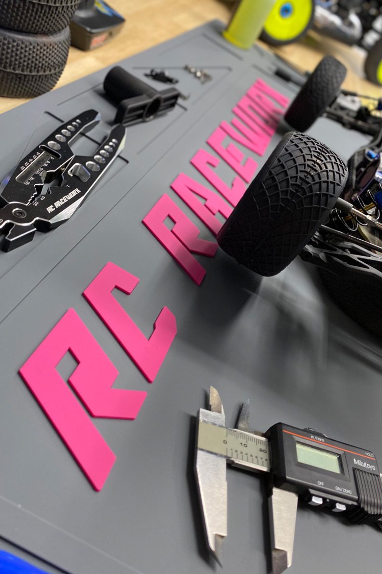 rcrw-original-pit-mat-gr-pink-in-use-4.jpg