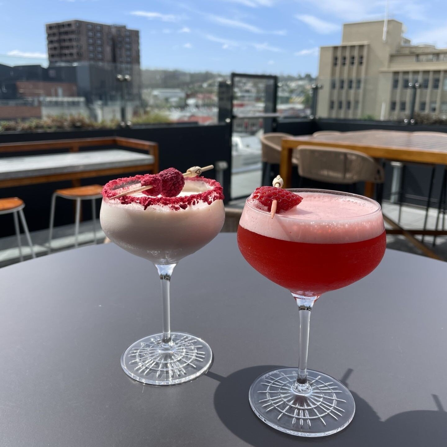 Fall in love with our special Valentine's Day creations! Rhubarb Kisses cocktail and Raspberry Shortcake mocktail are the perfect companions for your celebration. 💝👩&zwj;❤️&zwj;👨🌹❤️⁠
⁠
Click the link in our bio to book your romantic evening. 🔗⁠
